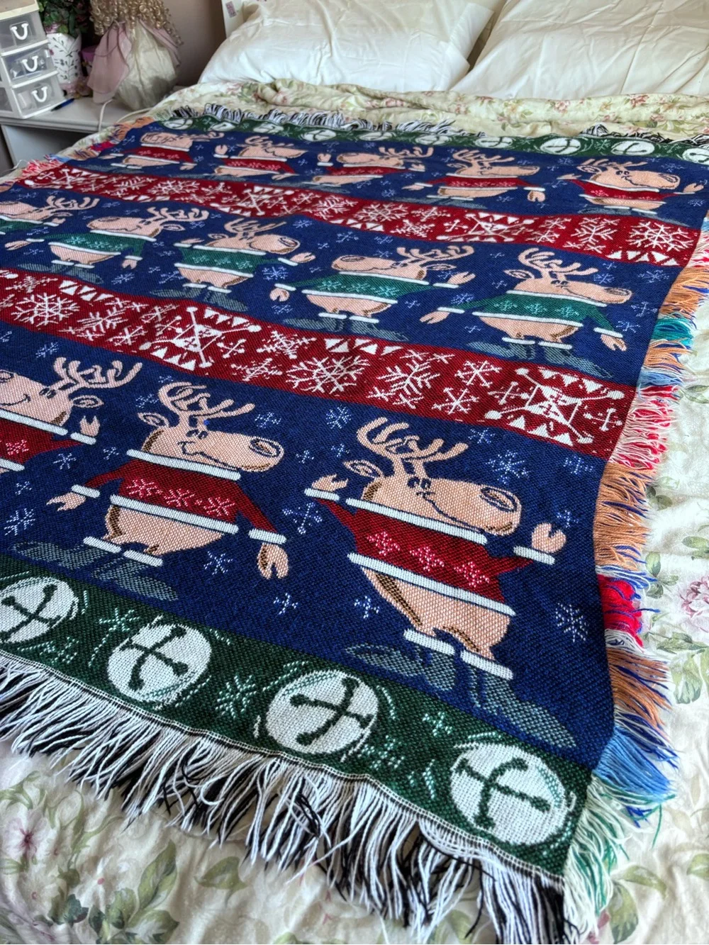 Holiday Reindeer Throw Blanket - Blue 52x48 Lightweight Christmas